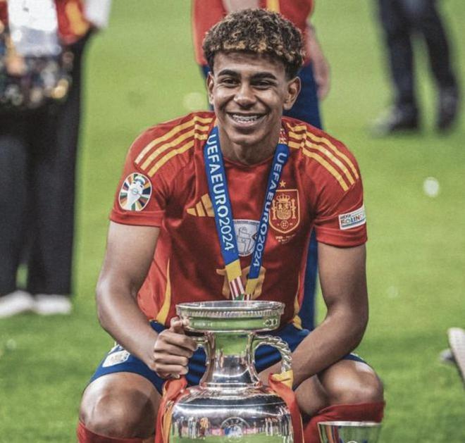 日本职棒：福冈软银鹰由于签下徐若熙，其在台湾地区的转播授权费用实现了五倍增长