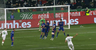 拉乌尔·阿森西奥关于贡萨洛·加西亚纪念用球的推文：