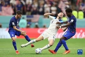 什么是“过度拟合”？数据分析为何反而害人？（识破过拟合：当数据分析从利器变祸因）