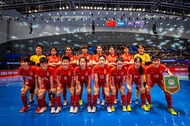 面对全押（All-in）时的呼吸管理：如何不让身体反应暴露你的真实牌力。（全押局面下的呼吸控制：防止身体语言泄露你的手牌强弱）